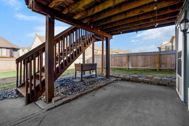 1220 SE 12th Terrace, Lee's Summit, MO 64081