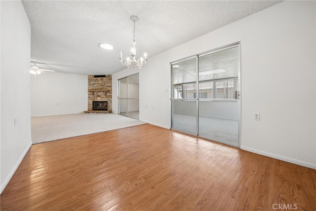 Image 15 of property listing at 19311 Oak Crossing Road, Newhall, CA 91321
