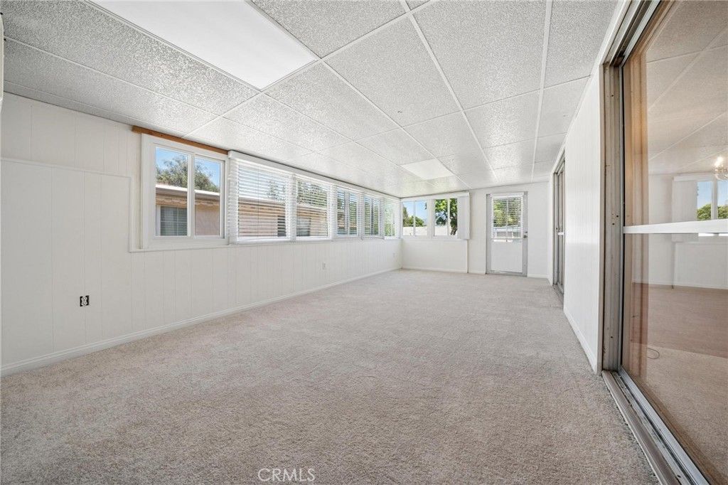 Image 19 of property listing at 19311 Oak Crossing Road, Newhall, CA 91321