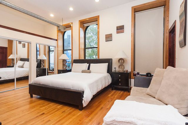 548 N Wells Street 3, Chicago, IL 60654