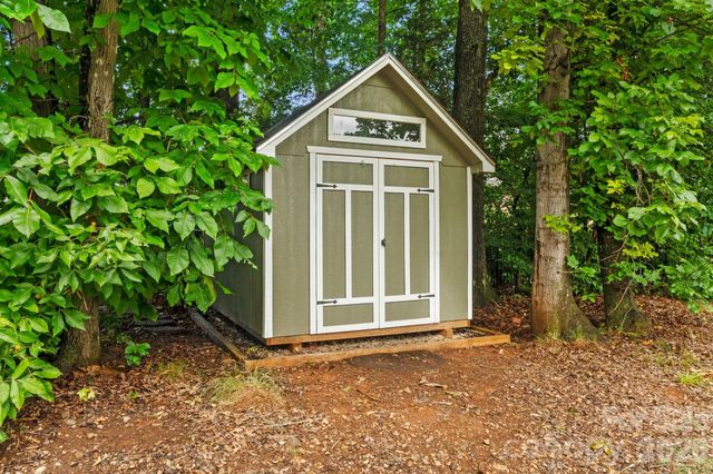 13823 Lawther Road, Huntersville, NC 28078