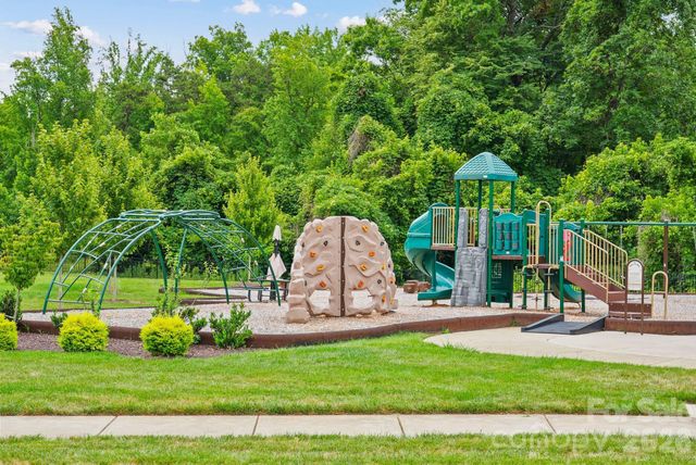 13823 Lawther Road, Huntersville, NC 28078