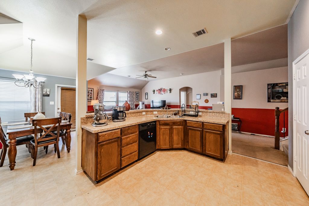 2017 Graham Ranch Road, Fort Worth, TX 76134 — photo 5