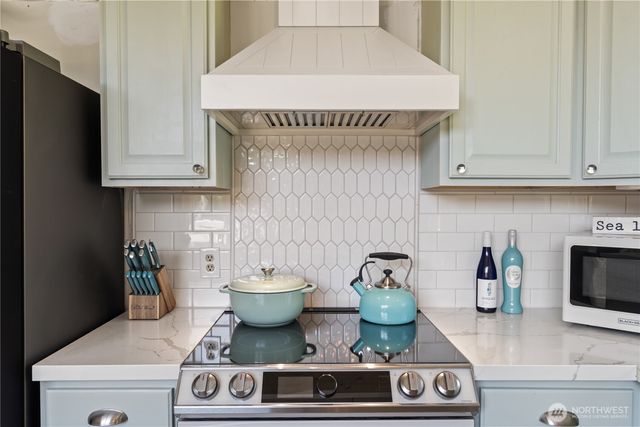 195 Ocean Shores Boulevard SW, Ocean Shores, WA 98569