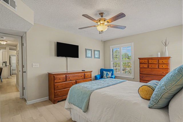 140I Spanish Oak Ct Unit I, Surfside Beach, SC 29575