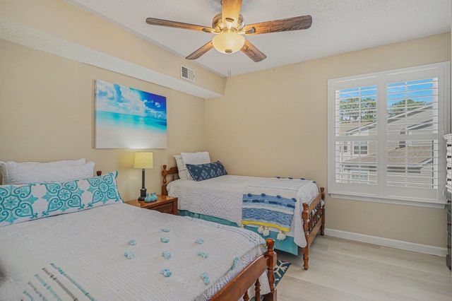 140I Spanish Oak Ct Unit I, Surfside Beach, SC 29575