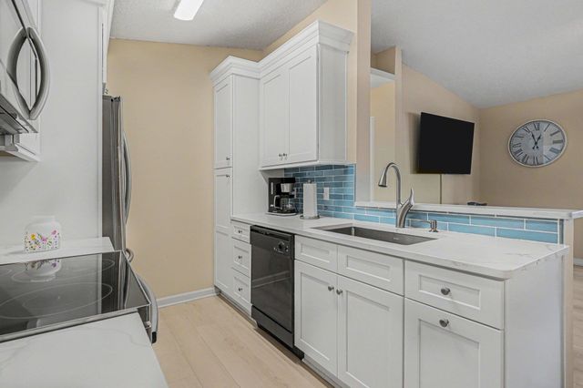 140I Spanish Oak Ct Unit I, Surfside Beach, SC 29575