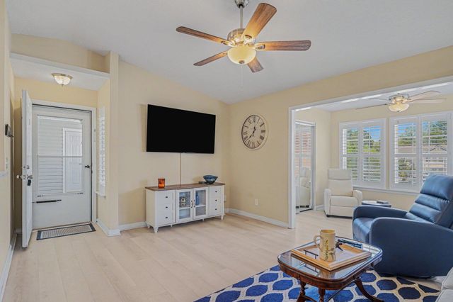 140I Spanish Oak Ct Unit I, Surfside Beach, SC 29575