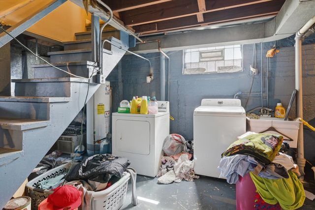 9553 S Greenwood Avenue, Chicago, IL 60628