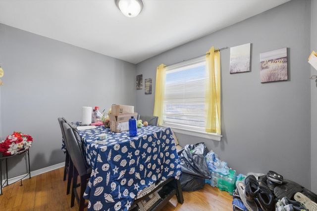 9553 S Greenwood Avenue, Chicago, IL 60628