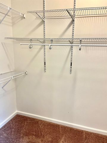 4864 AVI DR, Bartlett, TN 38002