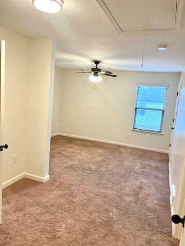 4864 AVI DR, Bartlett, TN 38002