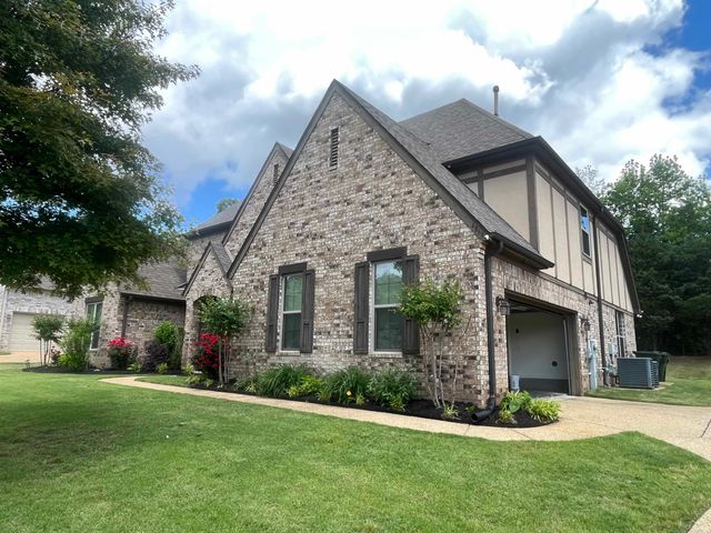 4864 AVI DR, Bartlett, TN 38002