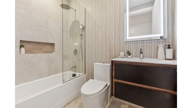 197 PULASKI Street GARDEN, New York City, NY 11206