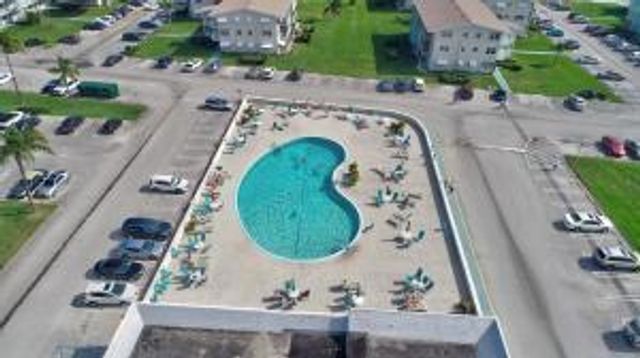 340 W Horizons 205, Boynton Beach, FL 33435