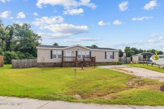 222 Busch Drive, Richlands, NC 28574