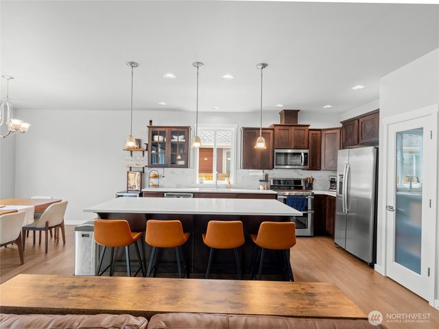 9024 Wyatt Court SE, Tumwater, WA 98501