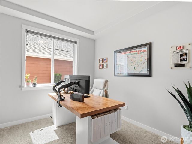 9024 Wyatt Court SE, Tumwater, WA 98501