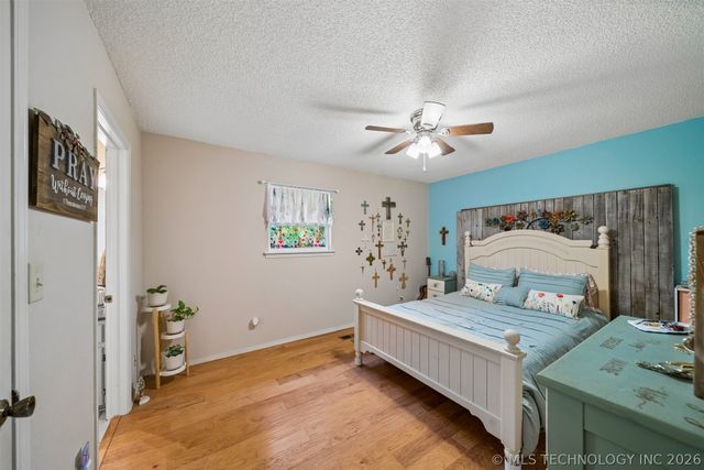 21585 S Glenwood Drive, Claremore, OK 74019