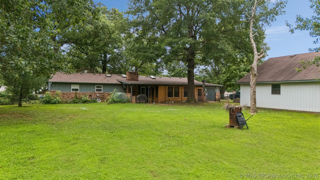 21585 S Glenwood Drive, Claremore, OK 74019