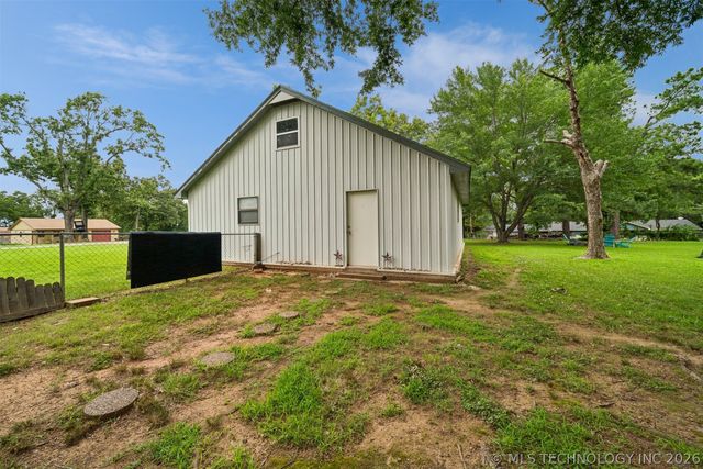 21585 S Glenwood Drive, Claremore, OK 74019