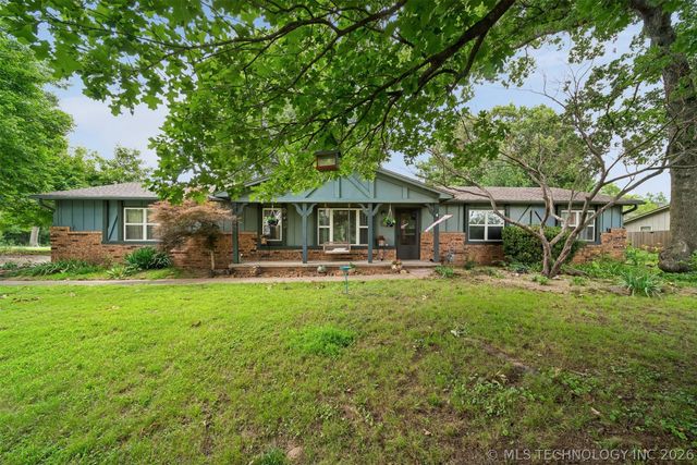 21585 S Glenwood Drive, Claremore, OK 74019