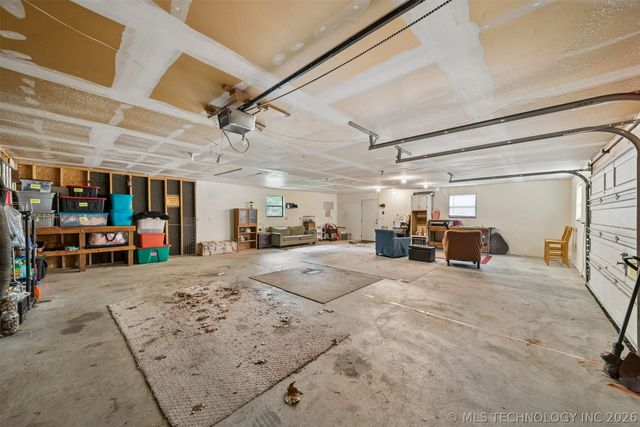 21585 S Glenwood Drive, Claremore, OK 74019