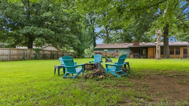 21585 S Glenwood Drive, Claremore, OK 74019