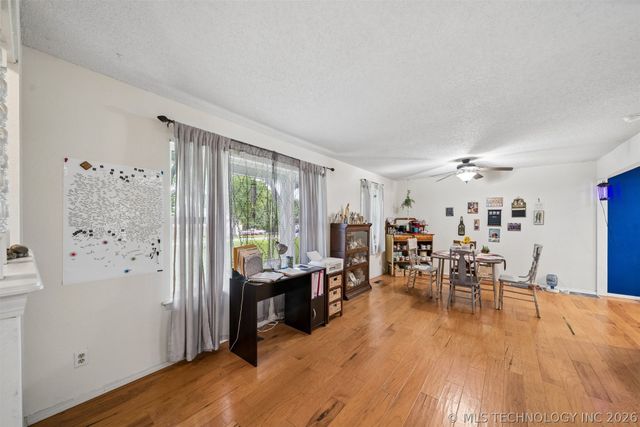 21585 S Glenwood Drive, Claremore, OK 74019