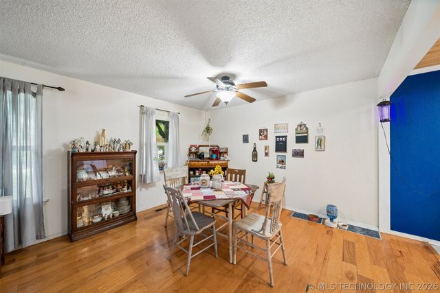21585 S Glenwood Drive, Claremore, OK 74019