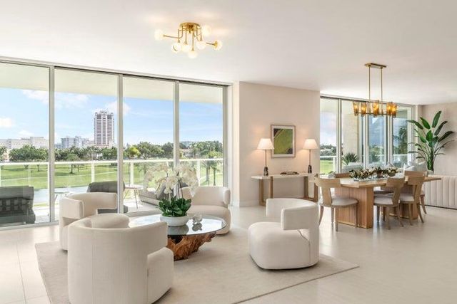 220 SE Mizner Boulevard 424, Boca Raton, FL 33432