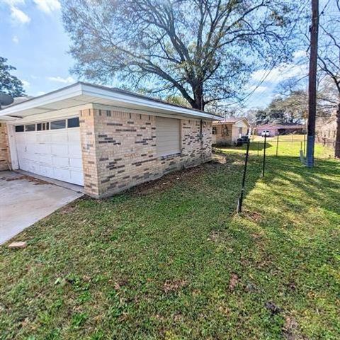 4080 Diane Drive, Beaumont, TX 77706