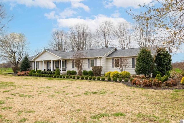 99 Merit RD, Mayfield, KY 42066