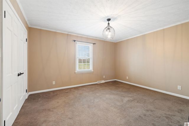 99 Merit RD, Mayfield, KY 42066