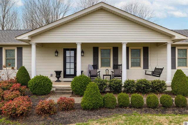 99 Merit RD, Mayfield, KY 42066