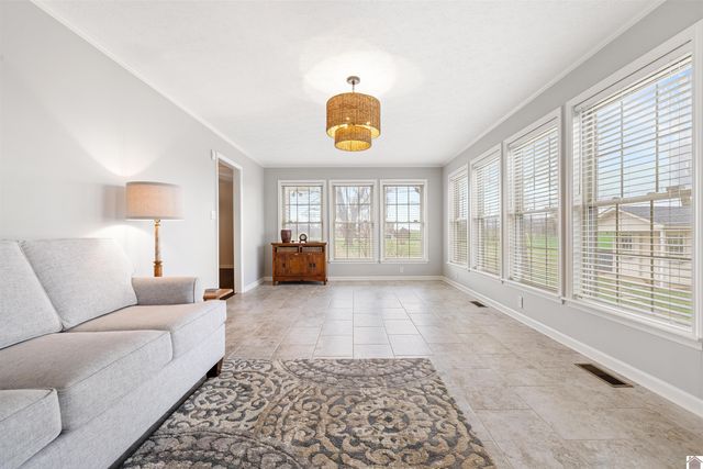 99 Merit RD, Mayfield, KY 42066