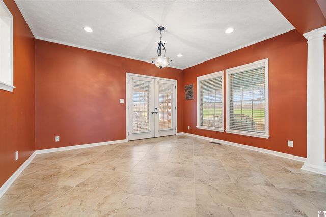 99 Merit RD, Mayfield, KY 42066
