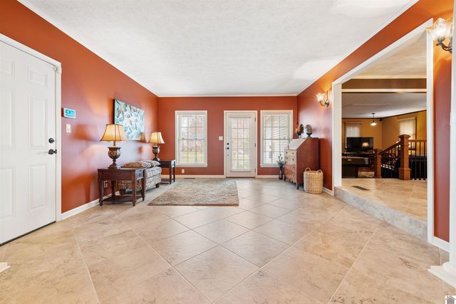 99 Merit RD, Mayfield, KY 42066