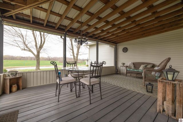 99 Merit RD, Mayfield, KY 42066