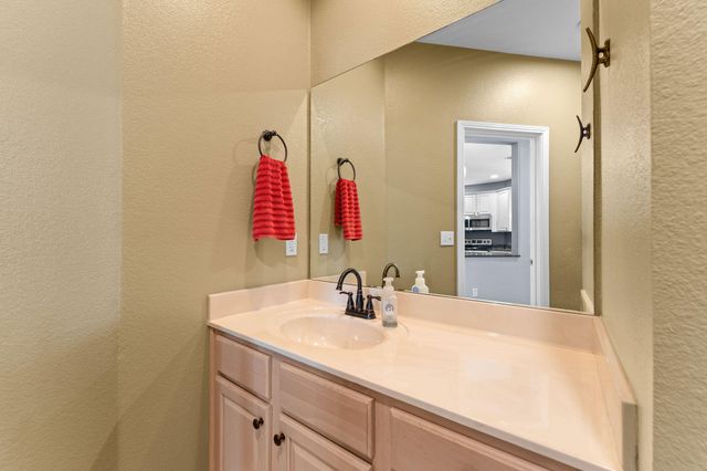 125 Villa Drive 2, Hollister, MO 65672