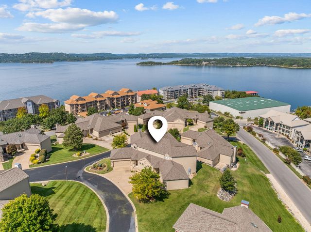 125 Villa Drive 2, Hollister, MO 65672