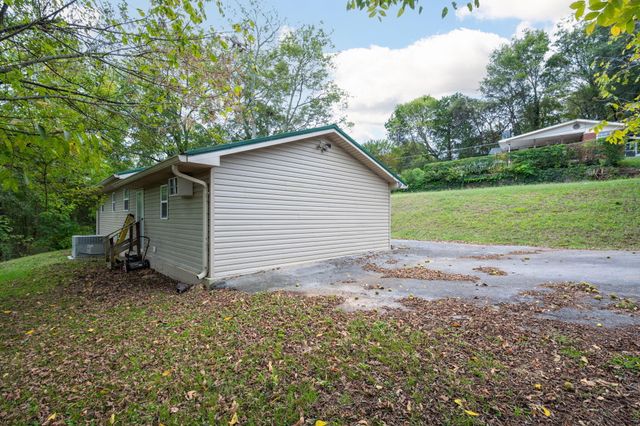 1599 Benton Station Road, Benton, TN 37307