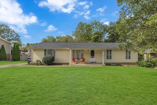 112 Roosevelt Dr, Center Twp, PA 15061