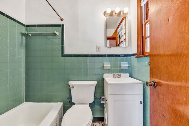 3203 Roundhill AVE, Roanoke, VA 24012