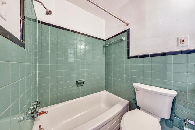 3203 Roundhill AVE, Roanoke, VA 24012