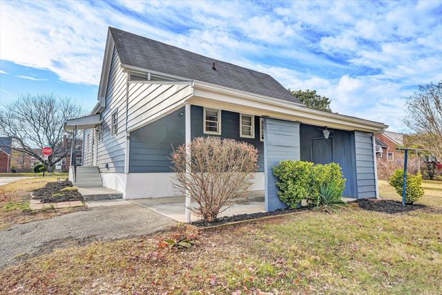 3203 Roundhill AVE, Roanoke, VA 24012
