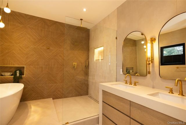 1715 Remson Avenue, Merrick, NY 11566