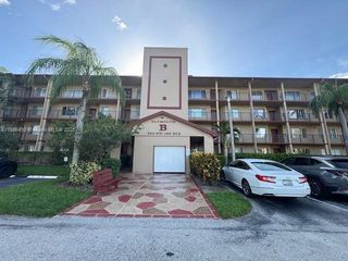 950 SW 138th Ave 314B, Pembroke Pines, FL 33027