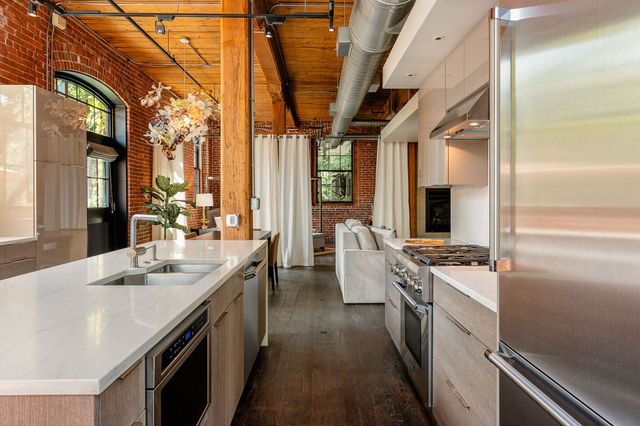 1 Tannery Brook Row 1A, Somerville, MA 02144