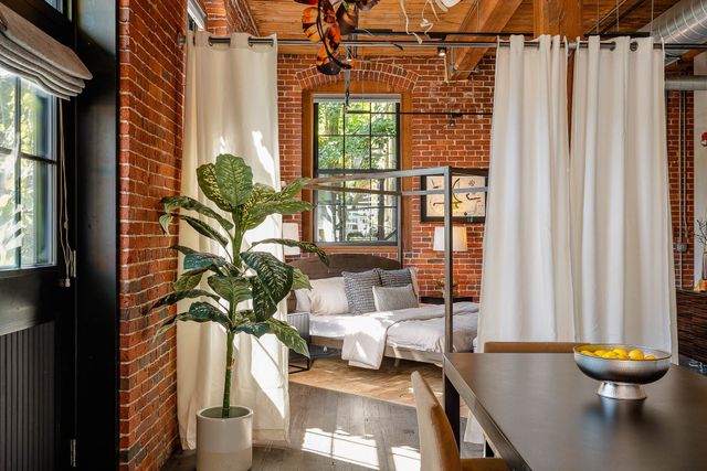 1 Tannery Brook Row 1A, Somerville, MA 02144